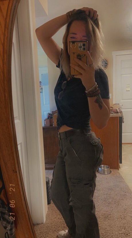 ameliaxy アダルトモデル 写真