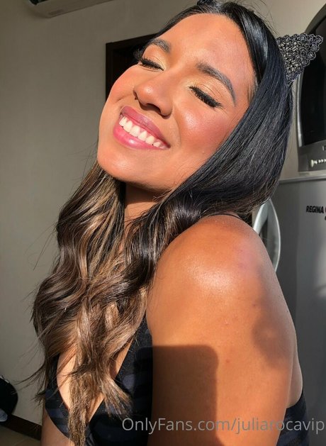 熟女 太め OnlyFans セクシーヌード 画像