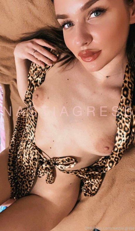 アジア人のティーンの足 オンリーファンズ ポルノ 写真