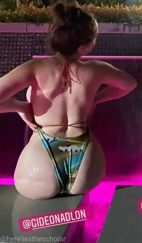 Gideon Adlon ヌード女優 ギャラリー