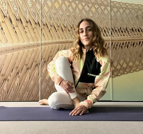 Dimitra Charilaou xxxモデル 画像