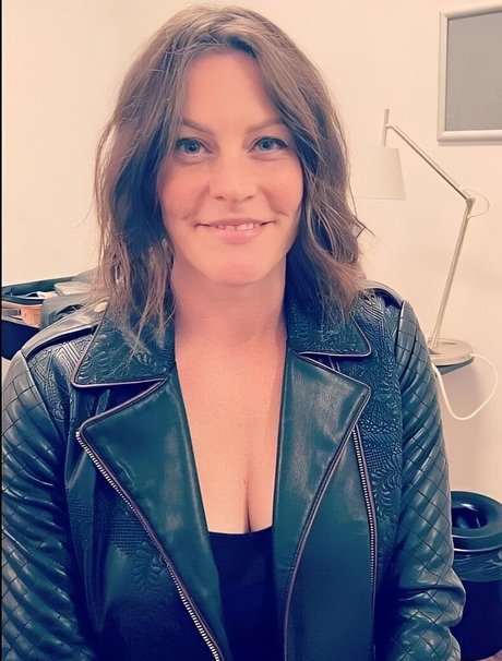 Floor Jansen 最高のモデル 写真