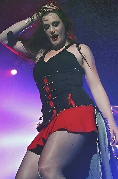 Floor Jansen 素敵なモデル 写真