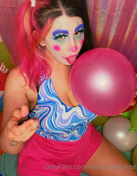 ベビーシッターオンリーファンズ ホットxxx 写真