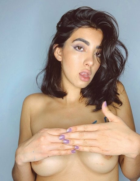 Pupauu 独占スター ギャラリー