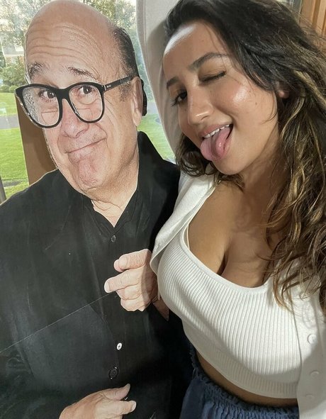 ぽっちゃり 主観視点 OnlyFans アダルト無料 画像