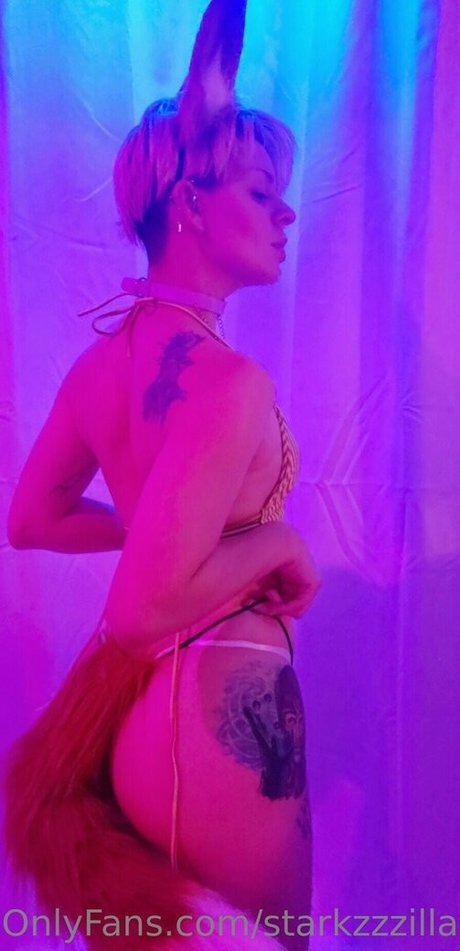 starkzzzilla 裸モデル 写真