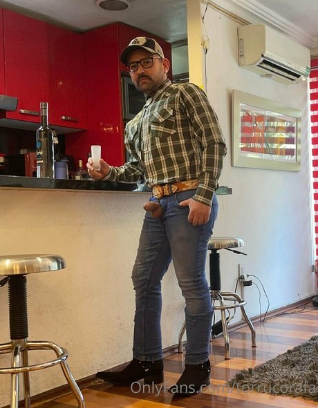 torrucorafa 完璧なモデル 写真