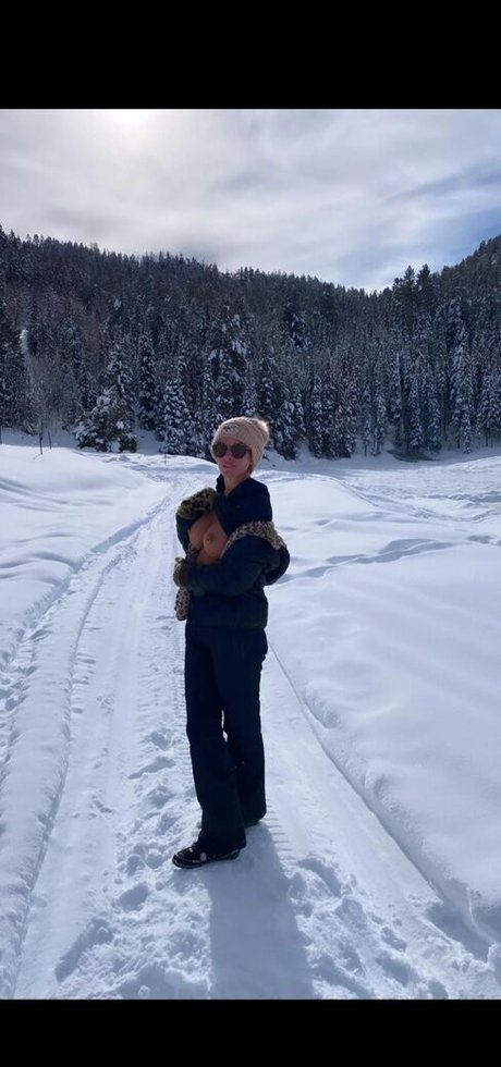 汚れた足オンリーファンズ えろ 写真