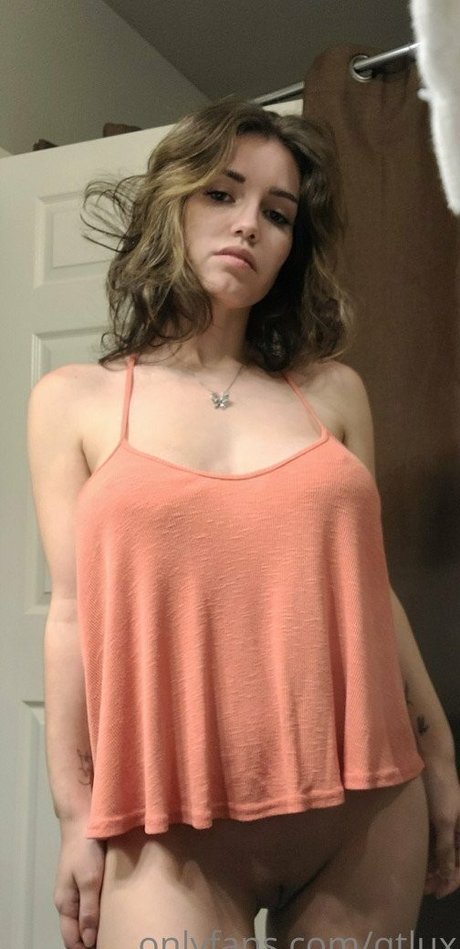 QT Lux 裸のポルノスター ギャラリー