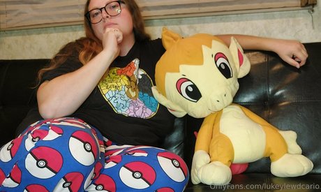 lukeylewdcario ヌードスター 画像