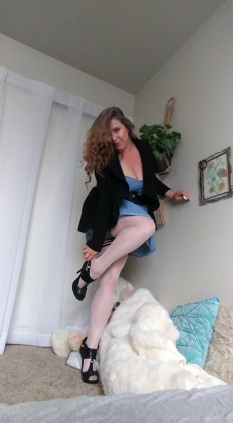 pennytrait アート女優 写真