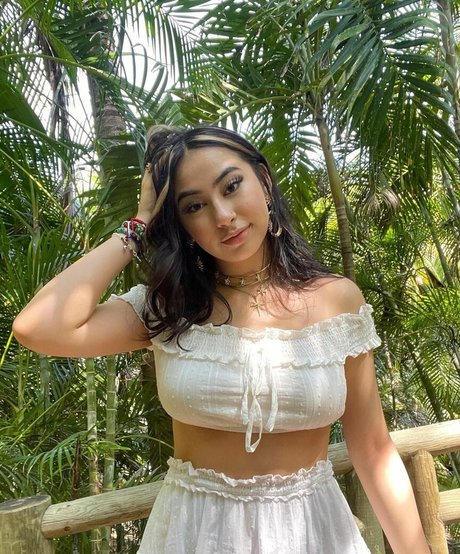 興奮した看護師OnlyFans ポルノ 画像