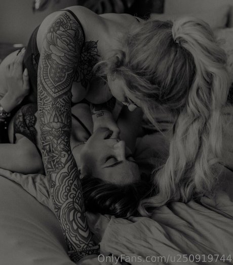 男性TikTokスターOnlyFans ホット裸 画像