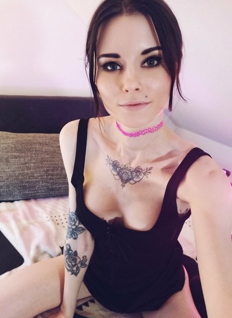 Verona Amour 裸のポルノスター 写真