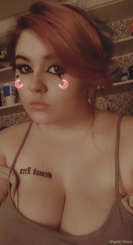 shylohnova 最高のスター 写真