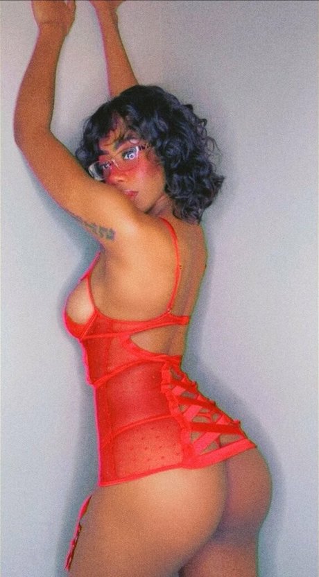 巨乳の赤毛オンリーファンズ ポルノ 写真