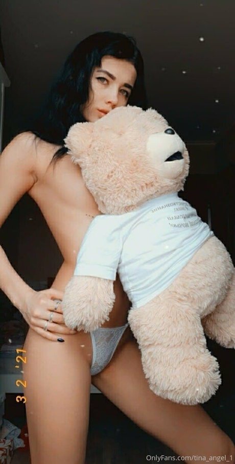 巨大なペニスオンリーファンズ 無料ヌード 写真