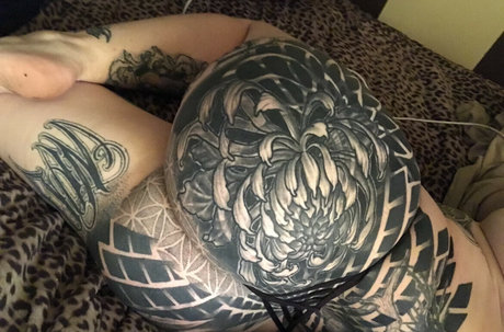 Trashkitt3n ポルノスター 写真