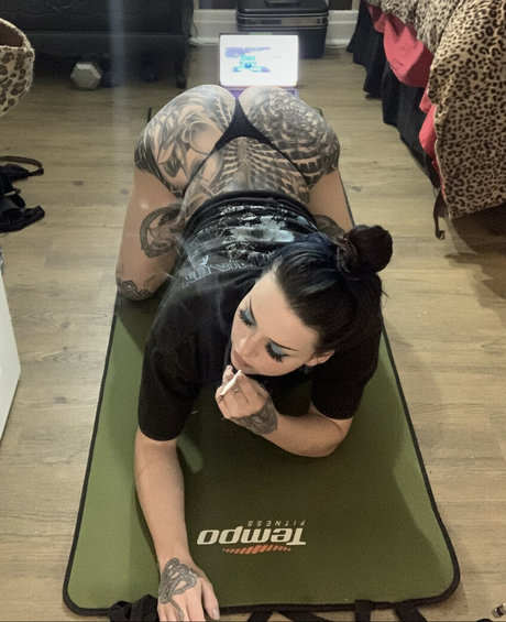 Trashkitt3n かわいいポルノスター 画像