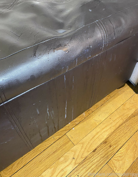 ポニーテールオンリーファンズ セックス 画像