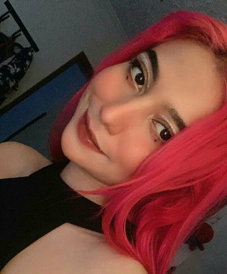 Tani Castaneda 独占スター 写真