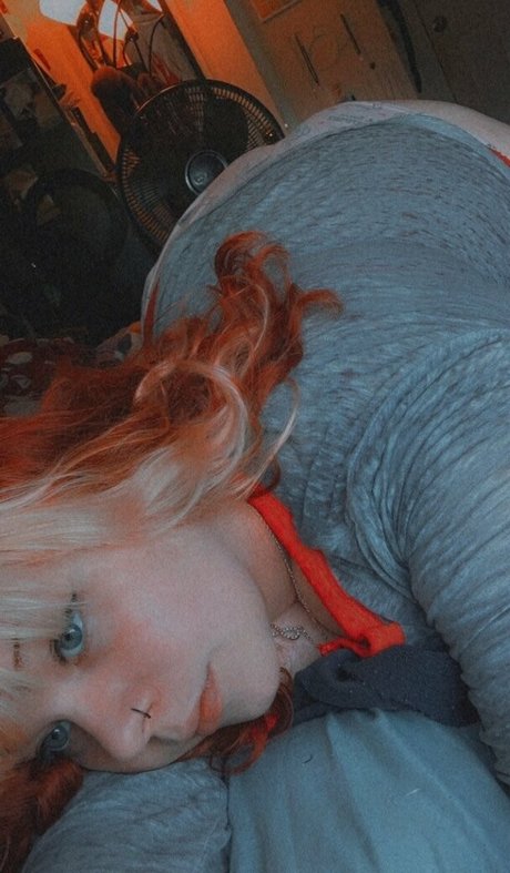 ルビーオンリーファン ポルノグラフィック 画像