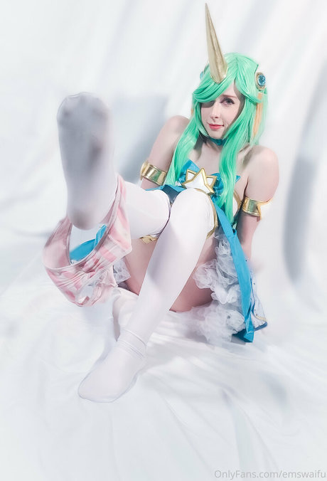 アジアンツインズOnlyFans えろ 写真