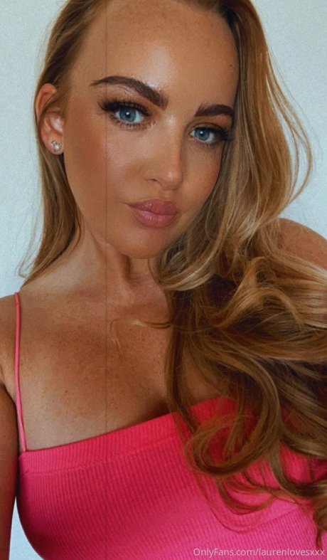 Wett Wag ヌード女優 写真