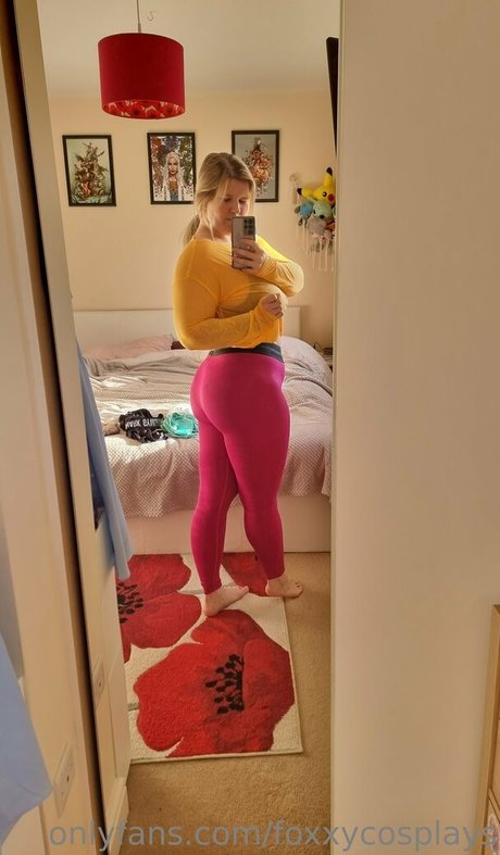 ofcfoxxy ホット女優 写真