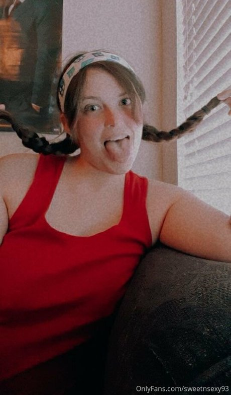 小柄な妻OnlyFans ホットセクシー 写真