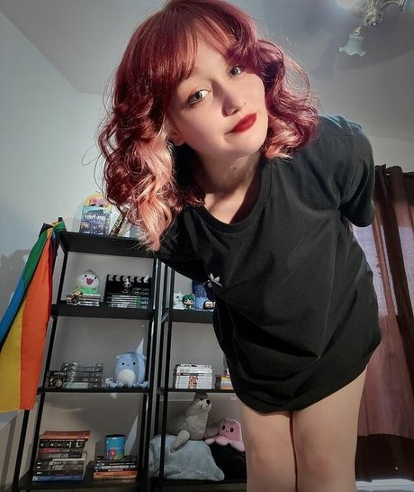 Marina Grohmann ポルノスター ヌード 写真