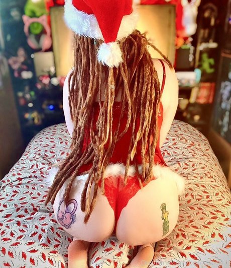 lollydreadfulfree 裸のスター 写真