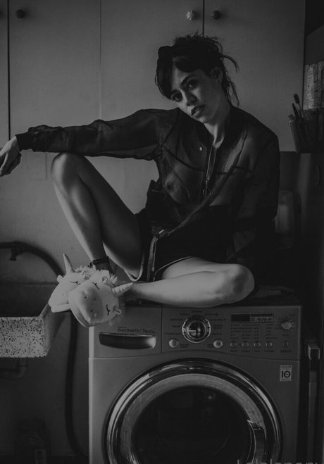 ブロンドビキニOnlyFans 裸 写真