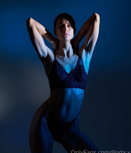 フィットネスインフルエンサーオンリーファンズ セクシーxxx 写真