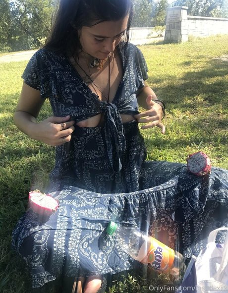 loserlexxx 裸の女優 写真