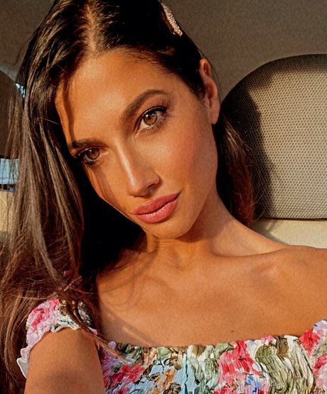 Valentina Venturi 裸のモデル 写真