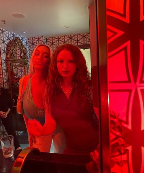 ハンズオンリーファン セクシー裸 ギャラリー