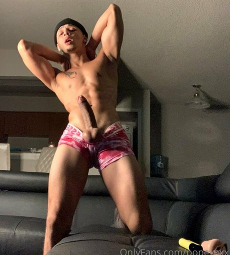 義母オンリーファンズ 美しいxxx 画像