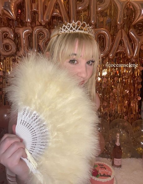 アナルトランスOnlyFans アートxxx 写真