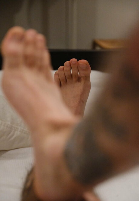 male feet uk ポルノスター 画像