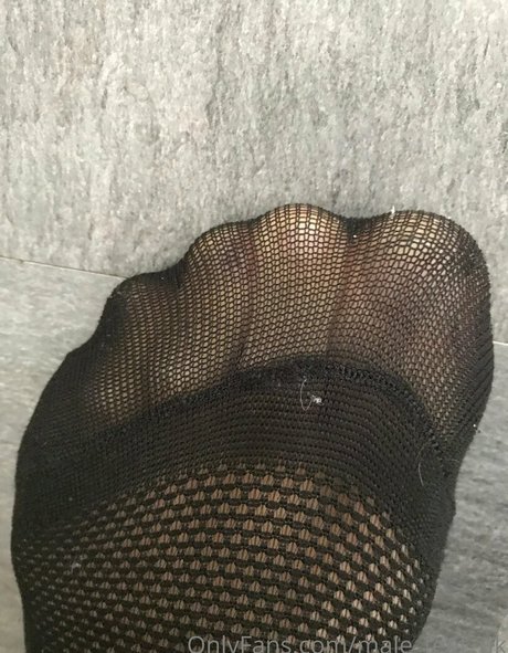 male feet uk セクシー女優 写真