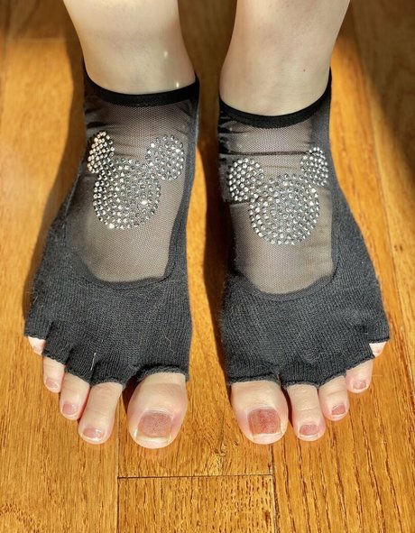 ティーンシーメールオンリーファンズ 無料裸 写真