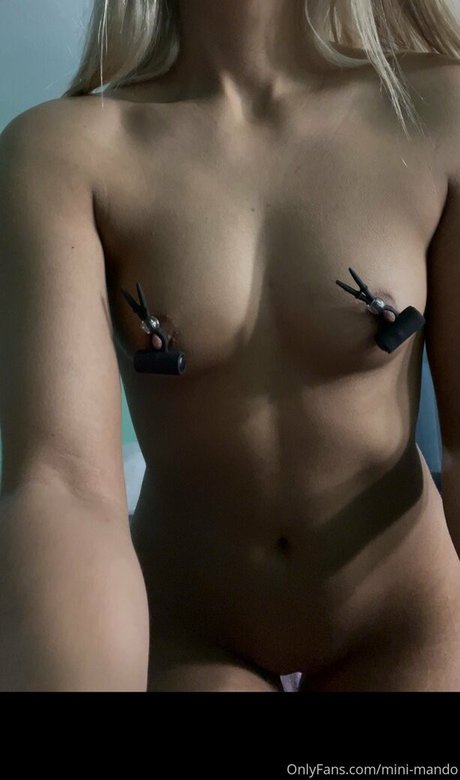 ブルネットの妻OnlyFans ホットxxx 写真