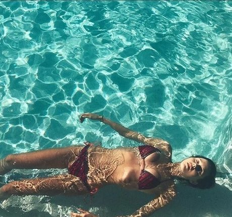 シックオンリーファン セクシーxxx ギャラリー