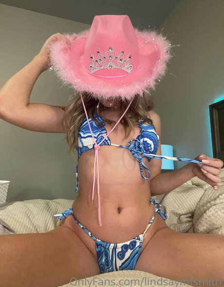 Lindsay Smith 無料モデル 画像