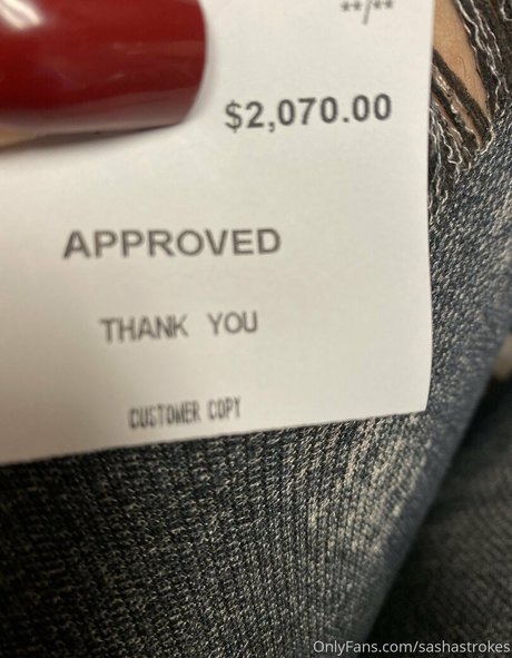 sashastrokes ヌードスター 写真