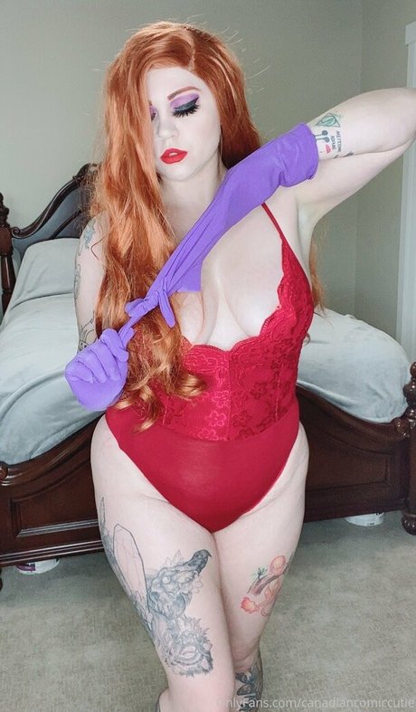 canadiancomiccutie ヌードモデル 写真