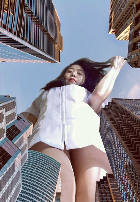 日本の女子高生OnlyFans 美しいヌード 写真