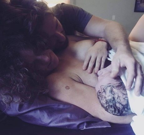 大きな黒い猫OnlyFans パーフェクト 画像